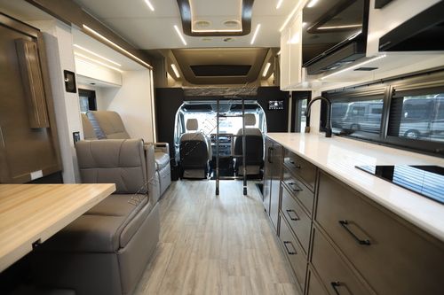 2027 Newmar Freedom Aire 2515