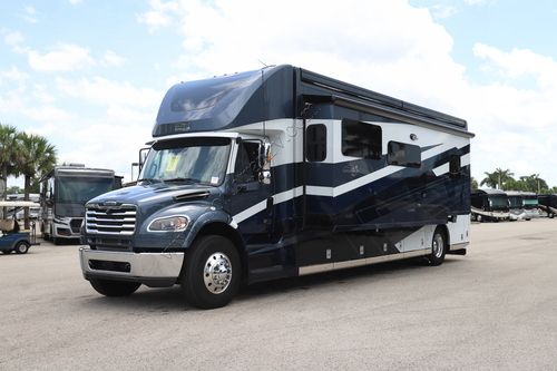 2026 Newmar Super Star 3731 Super C