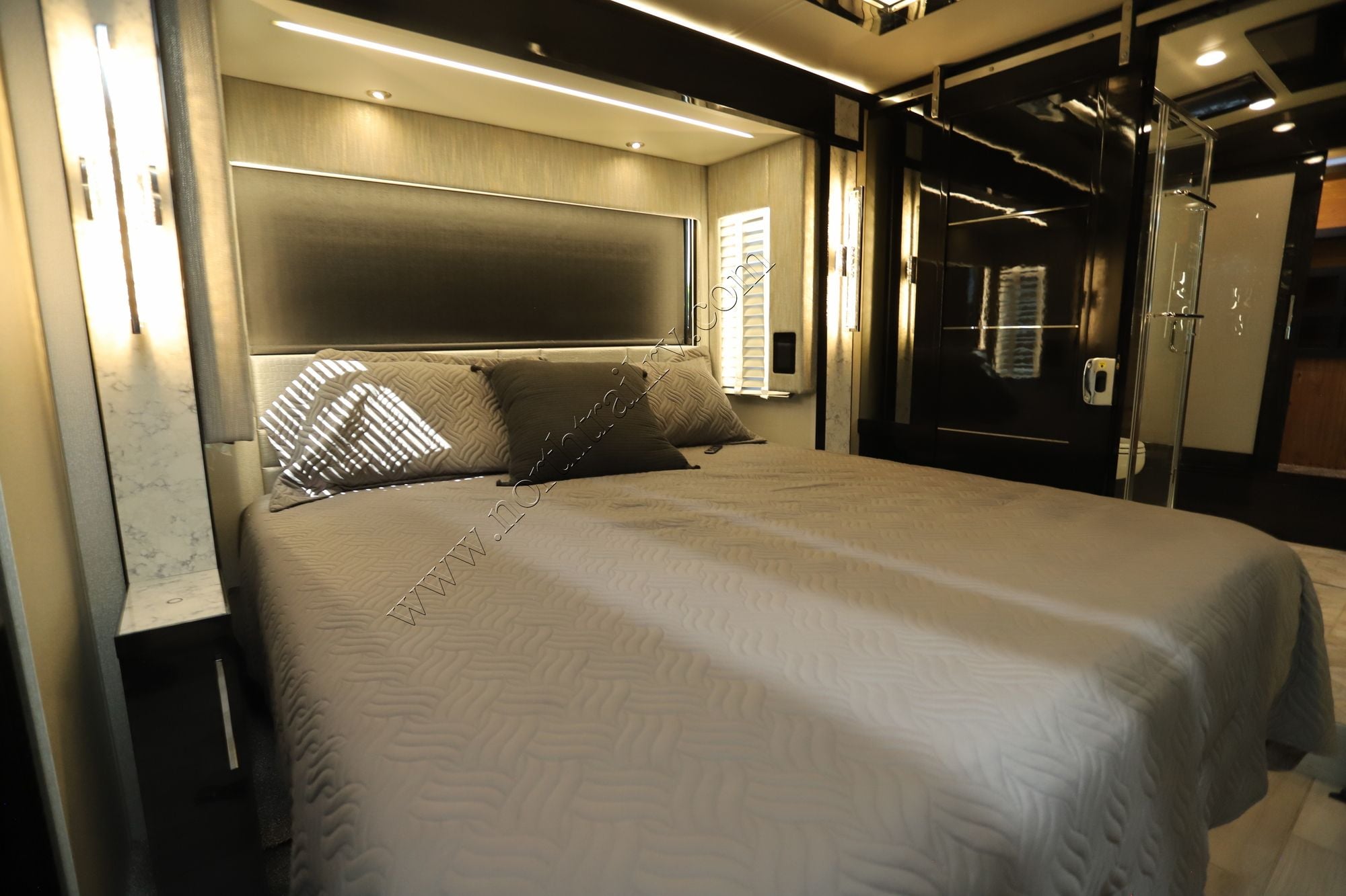 Used 2024 Newmar King Aire 4531 Class A  For Sale