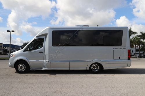 2027 Airstream Atlas RT