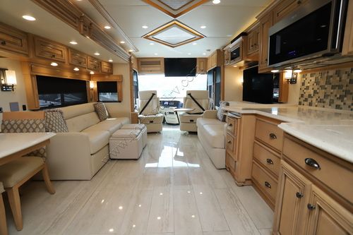 2020 Newmar Dutch Star 4081