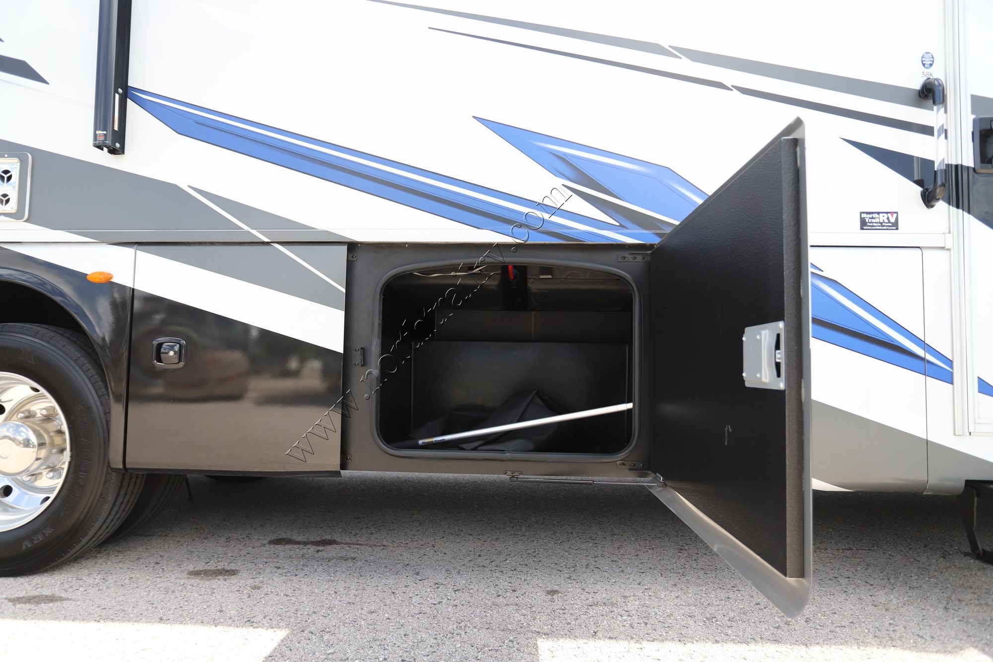 Used 2025 Thor Outlaw Wild West 38K Class A  For Sale