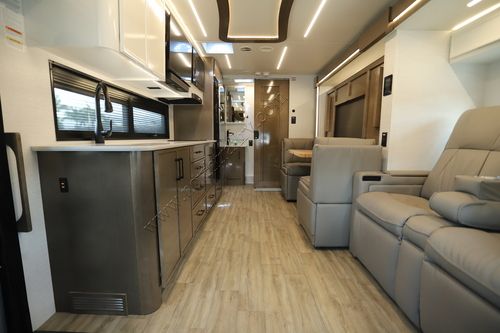 2027 Newmar Freedom Aire 2515