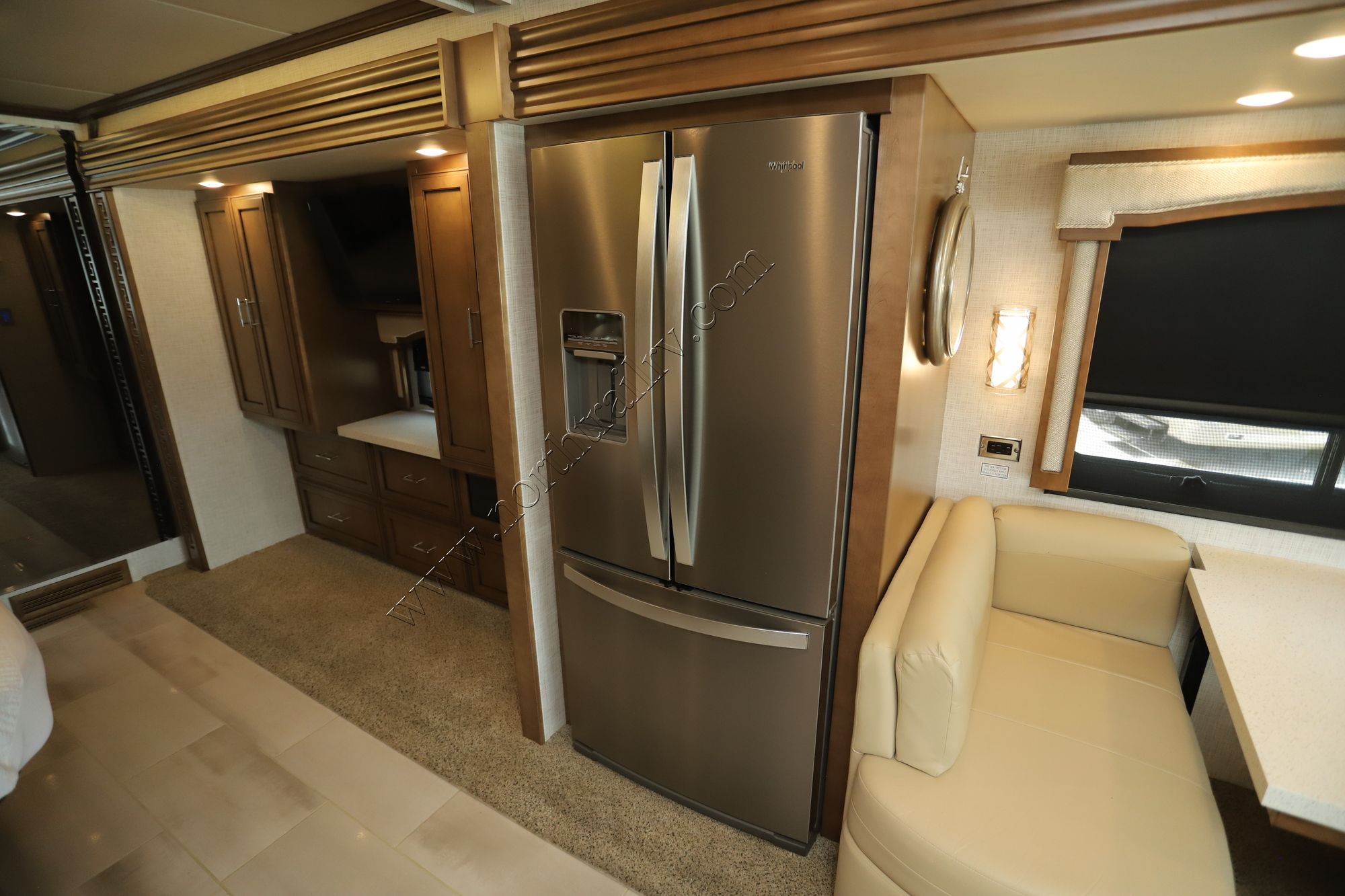 Used 2020 Newmar Ventana 3709 Class A  For Sale