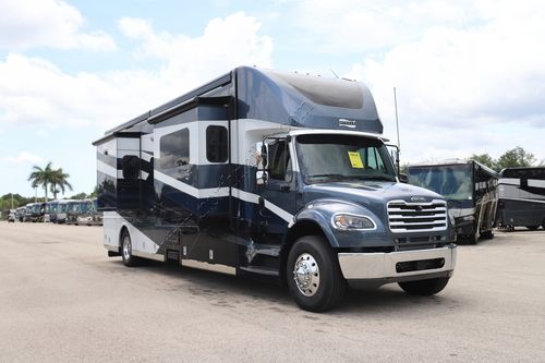 2026 Newmar Super Star 3731 Super C
