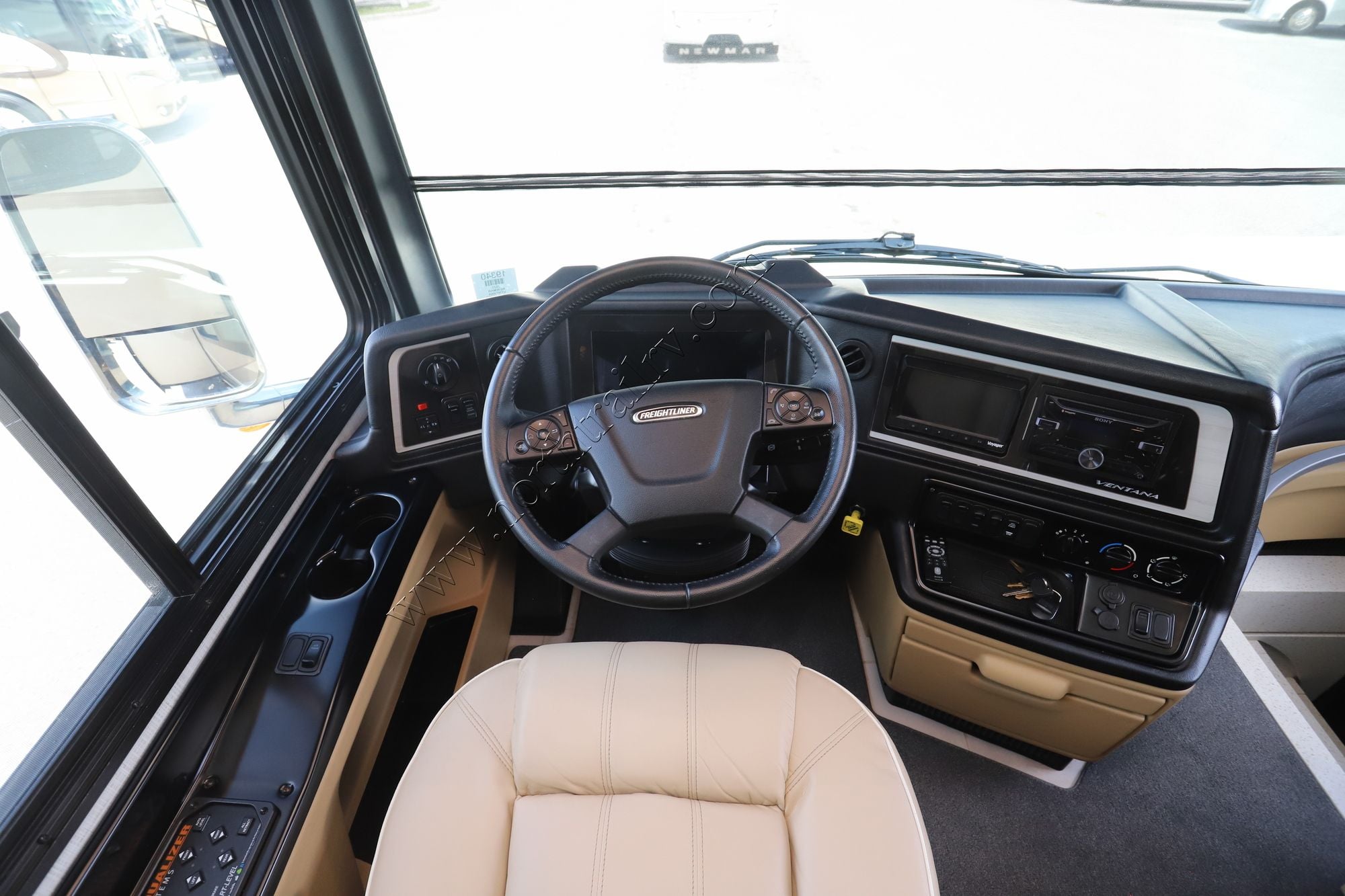 Used 2020 Newmar Ventana 3709 Class A  For Sale