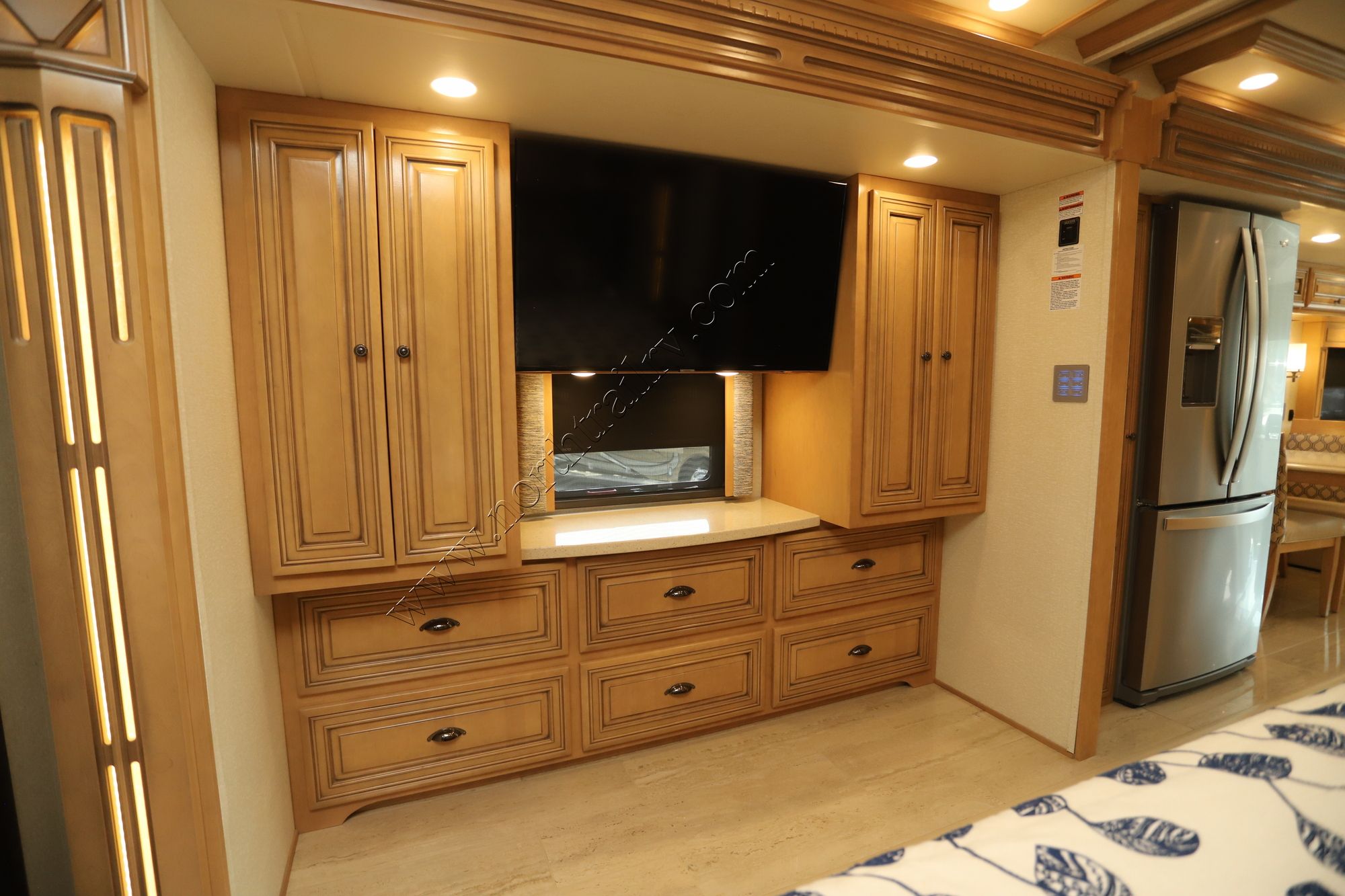 Used 2020 Newmar Dutch Star 4081 Class A  For Sale