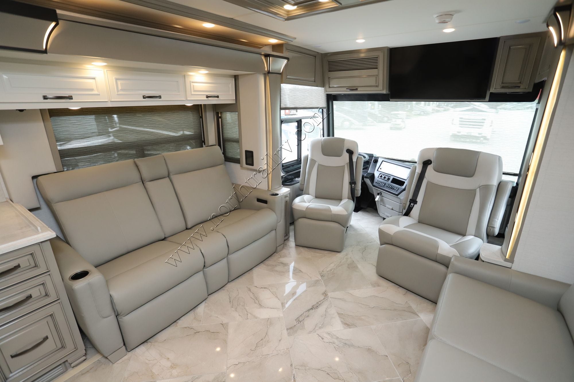 New 2027 Newmar Dutch Star 4345 Class A  For Sale