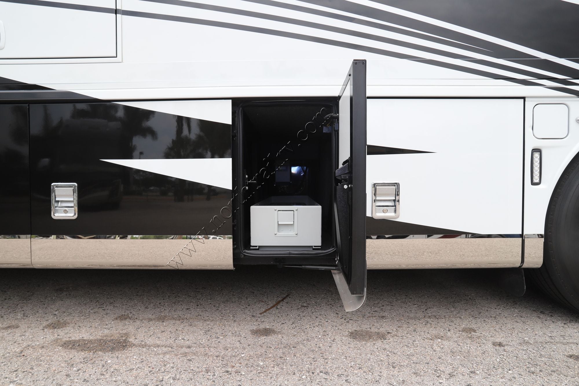 Used 2023 Newmar New Aire 3543 Class A  For Sale
