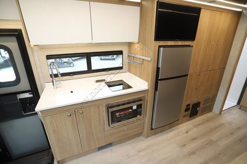 2027 Tiffin Motor Homes Wayfarer 25RW Class C