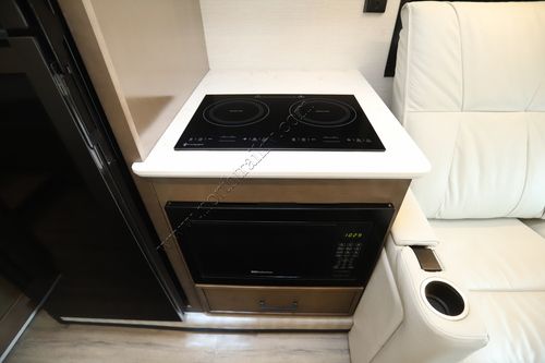 2027 Newmar Freedom Aire 2512