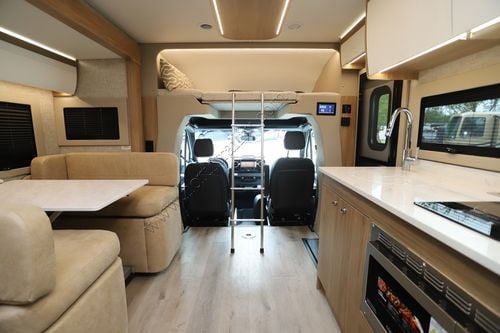 2027 Tiffin Motor Homes Wayfarer 25RW Class C