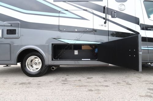 2027 Tiffin Motor Homes Wayfarer 25RW Class C