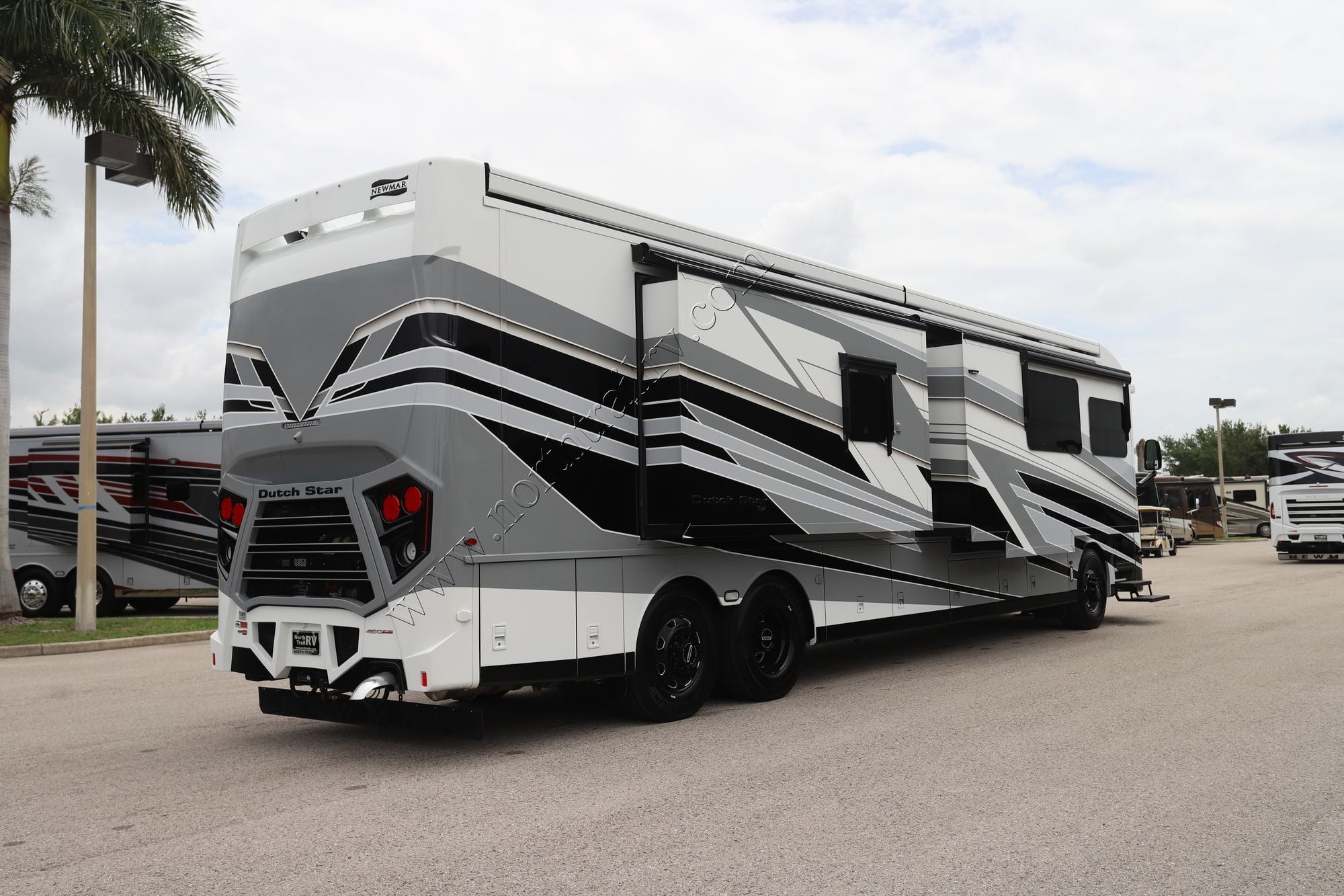 New 2027 Newmar Dutch Star 4345 Class A  For Sale