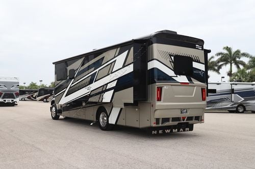 2027 Newmar Grand Star 3444