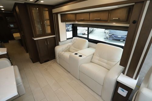 2023 Newmar New Aire 3543
