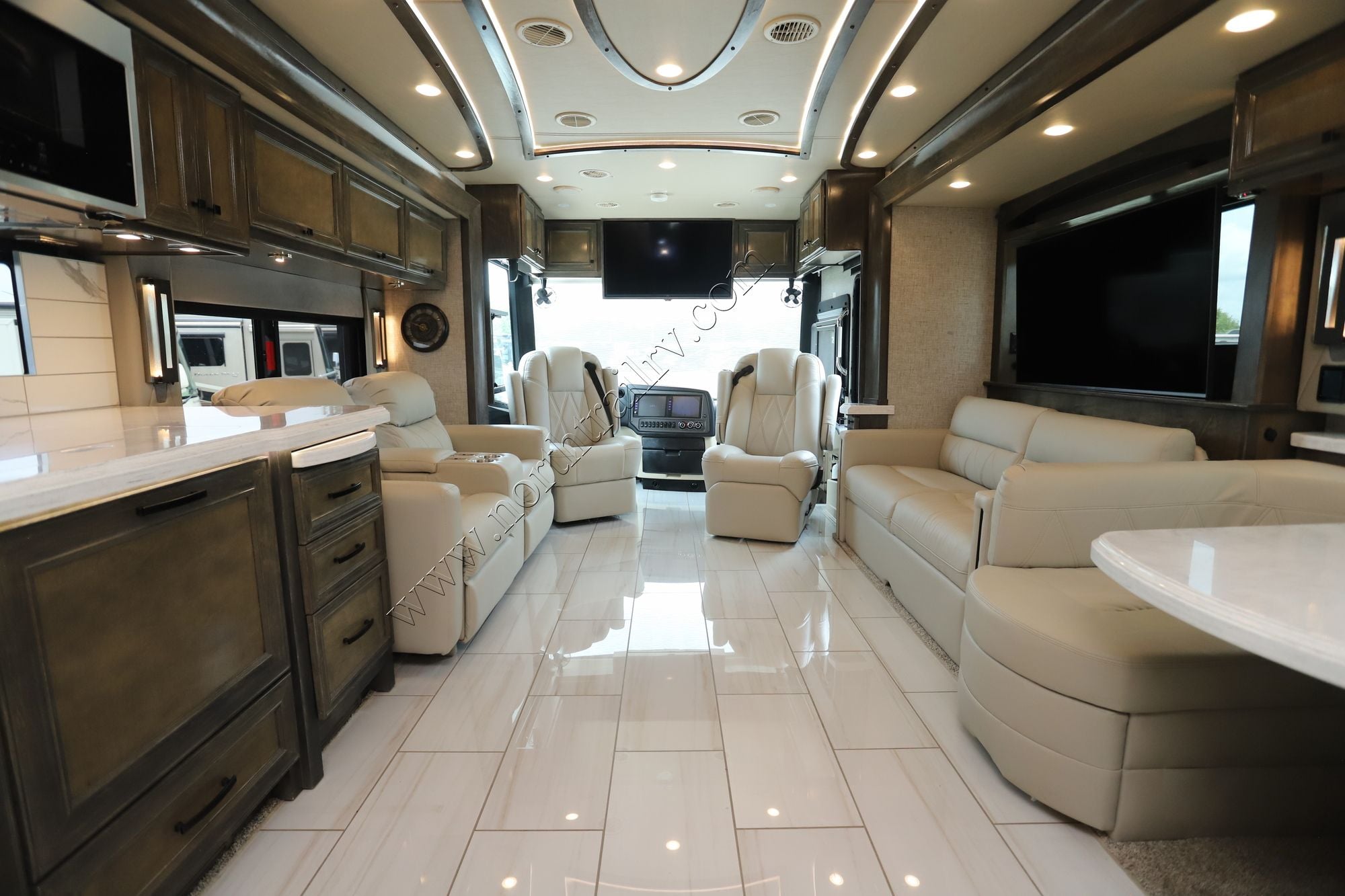 Used 2023 Tiffin Motor Homes Allegro Bus 40IP Class A  For Sale
