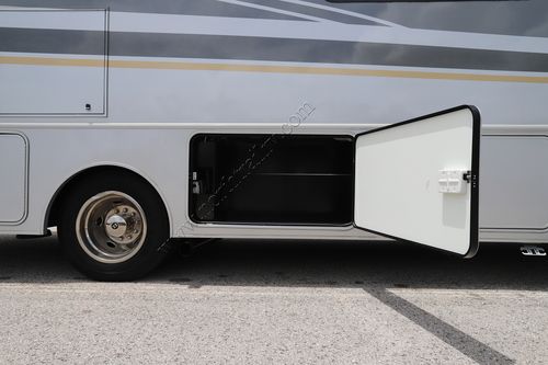 2022 Winnebago Adventurer 29B