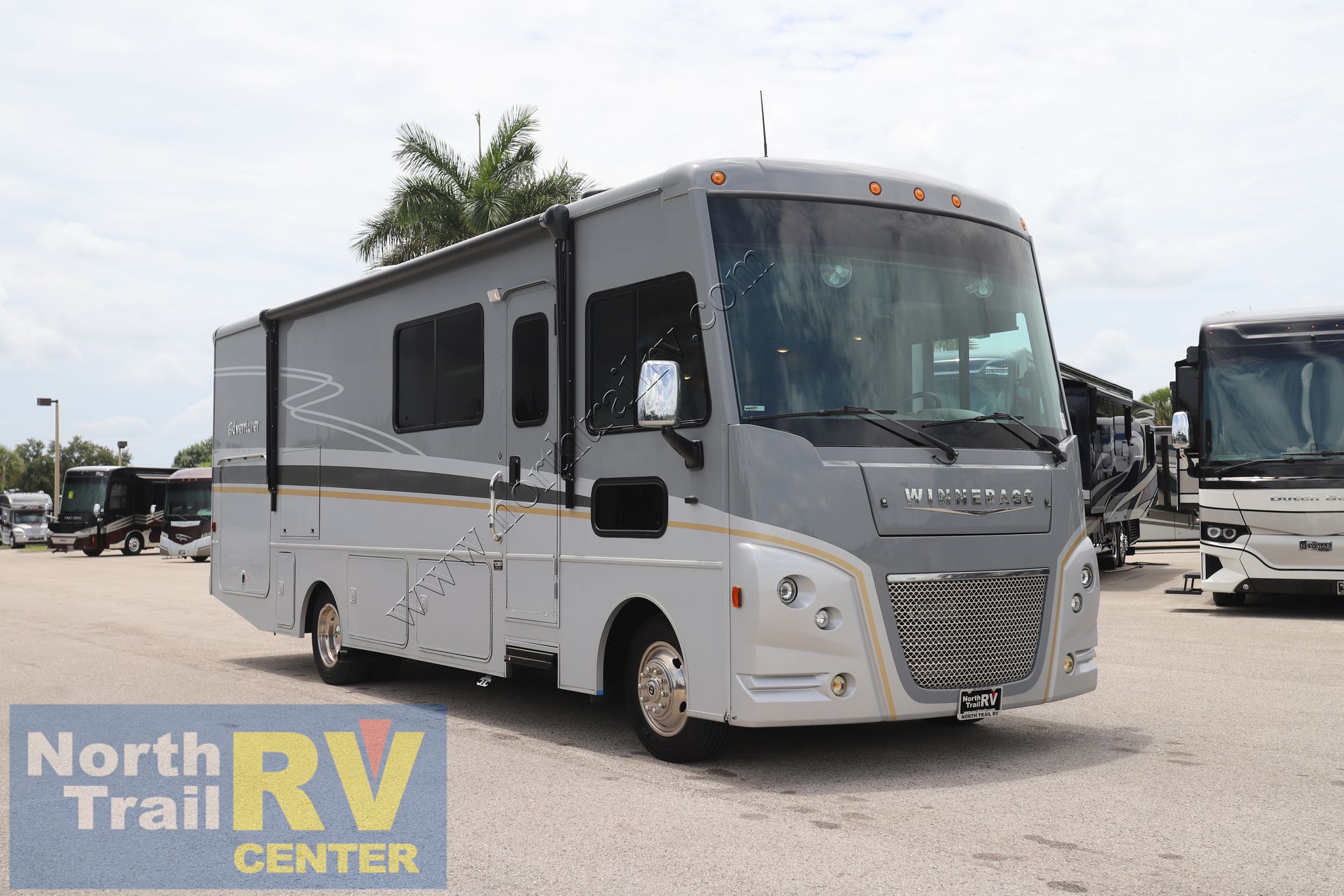 Used 2022 Winnebago Adventurer 29B Class A  For Sale