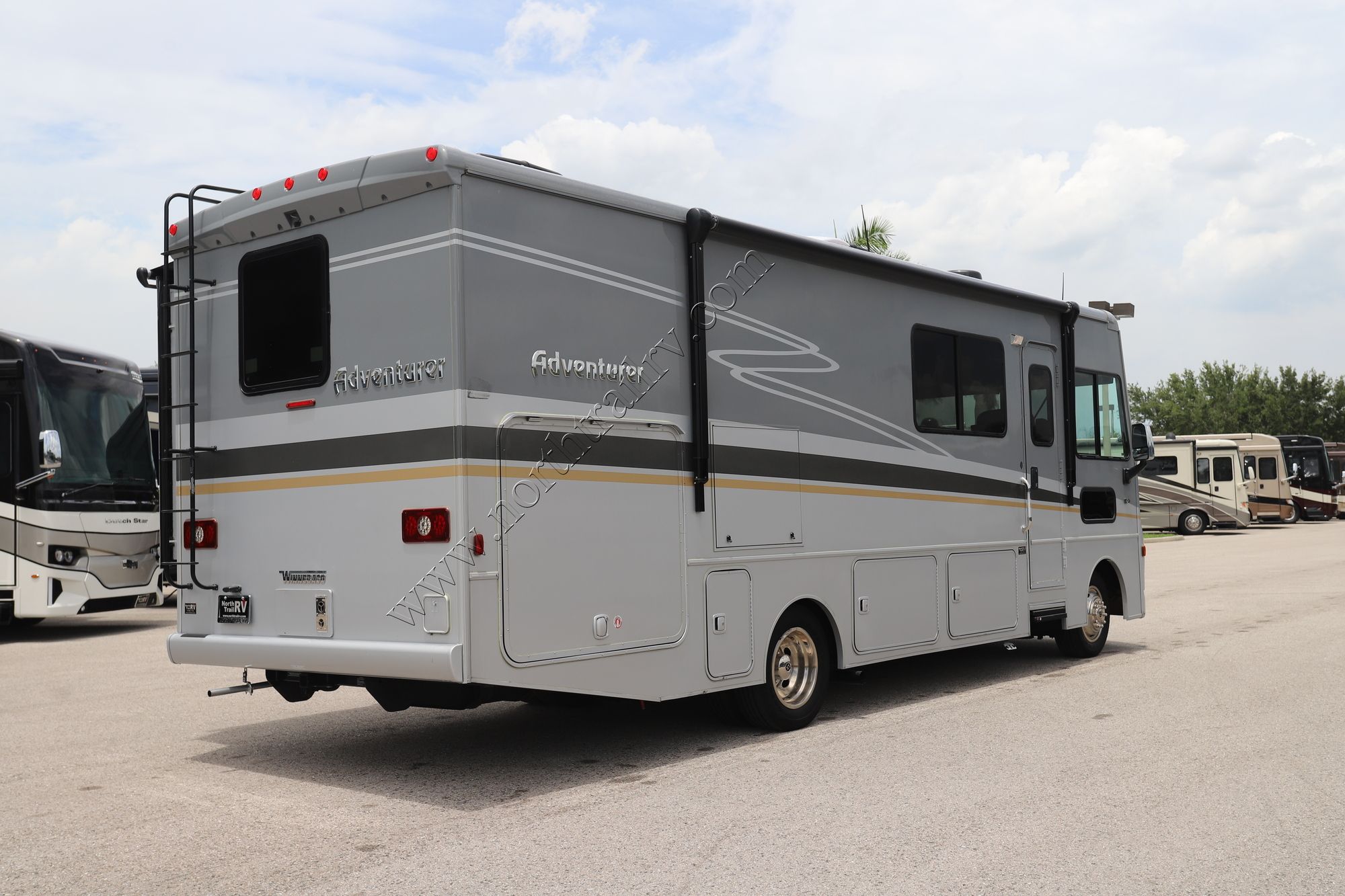 Used 2022 Winnebago Adventurer 29B Class A  For Sale