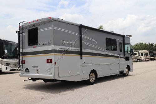 2022 Winnebago Adventurer 29B