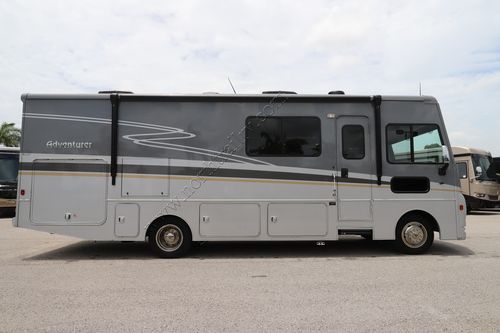 2022 Winnebago Adventurer 29B