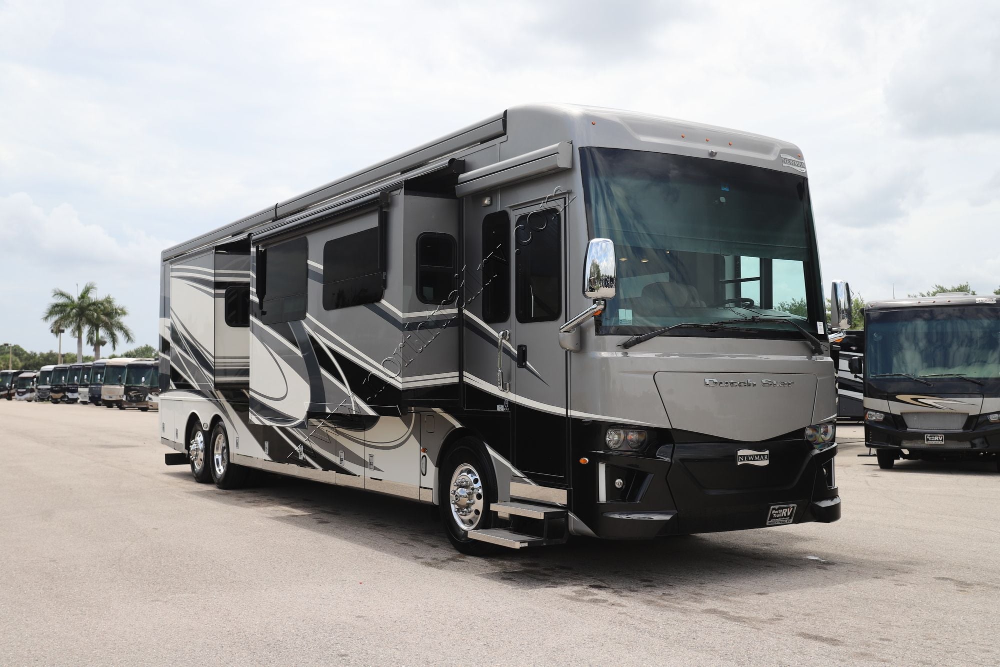 Used 2021 Newmar Dutch Star 4363 Class A  For Sale