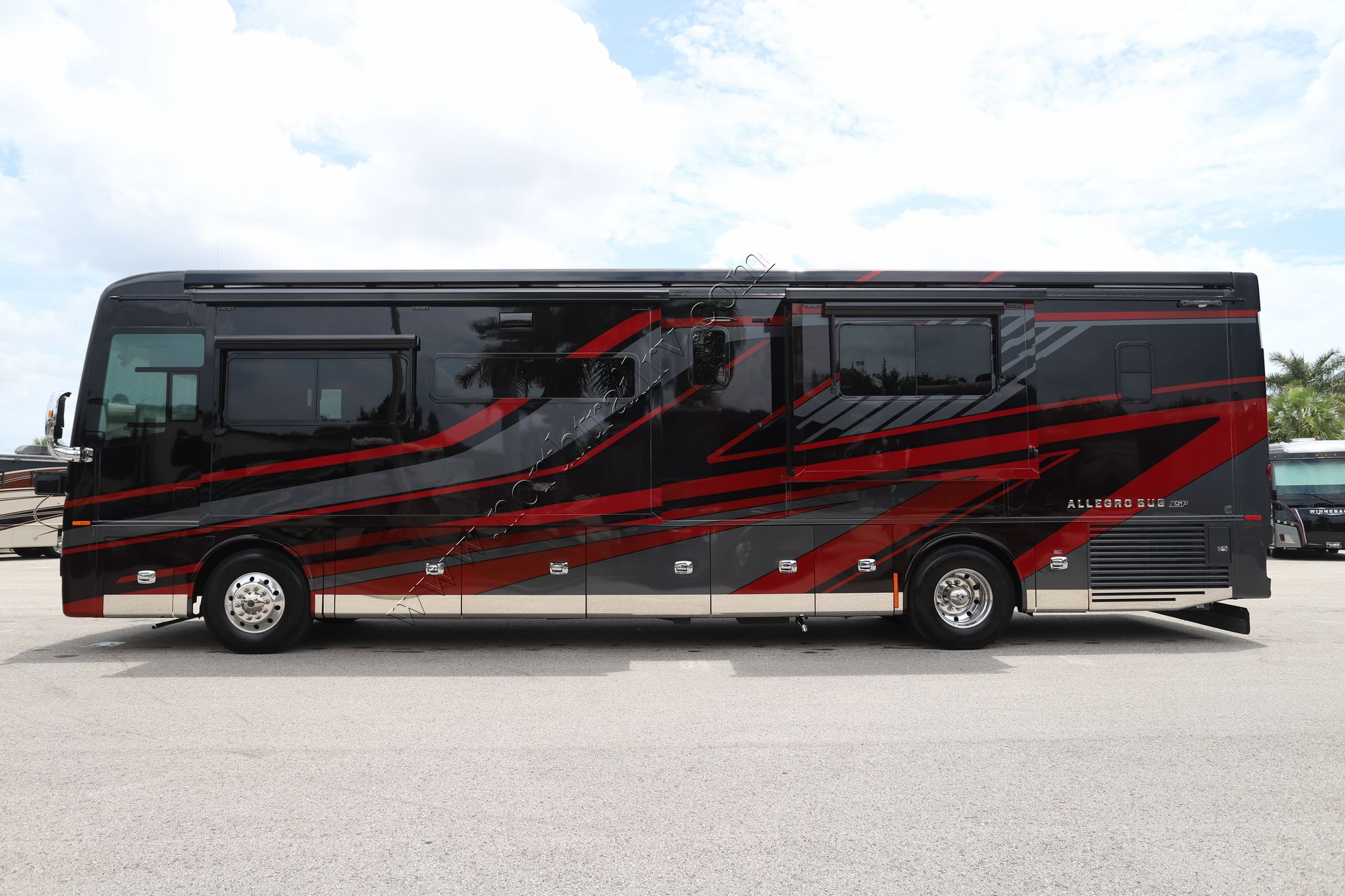 Used 2023 Tiffin Motor Homes Allegro Bus 40IP Class A  For Sale