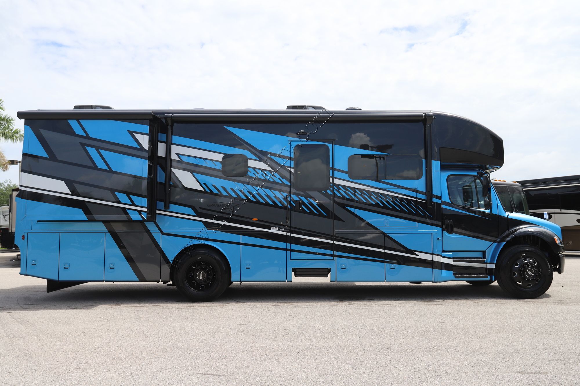New 2027 Newmar Grand Star 3444 Super C  For Sale