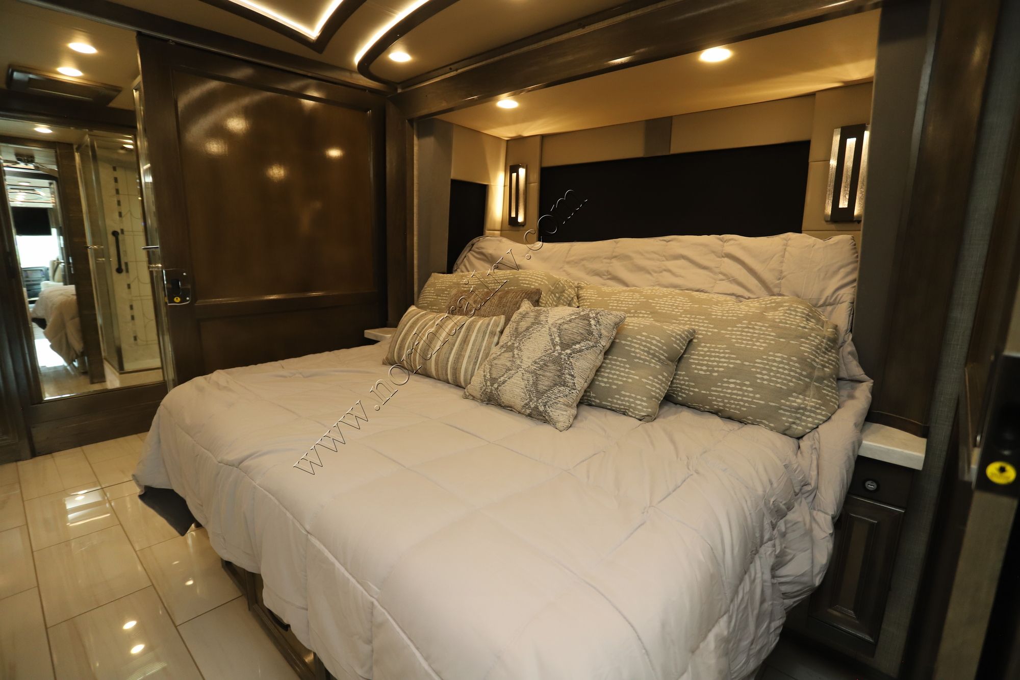 Used 2023 Tiffin Motor Homes Allegro Bus 40IP Class A  For Sale