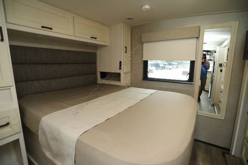 2022 Winnebago Adventurer 29B