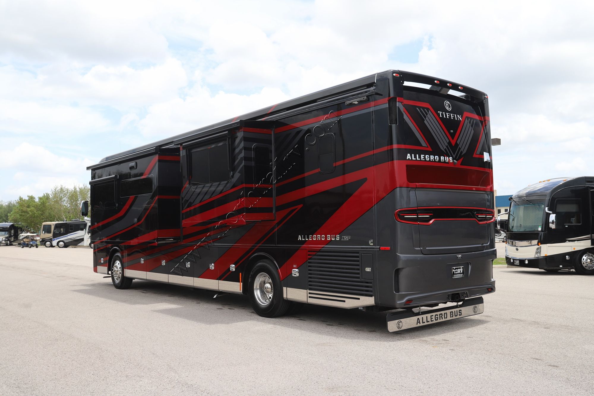 Used 2023 Tiffin Motor Homes Allegro Bus 40IP Class A  For Sale