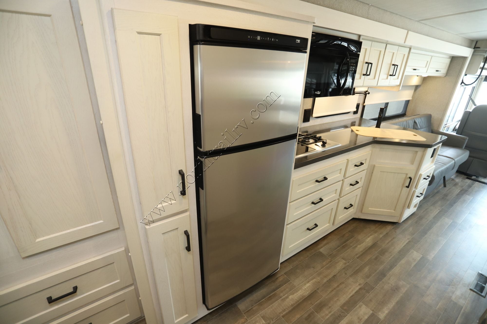 Used 2022 Winnebago Adventurer 29B Class A  For Sale