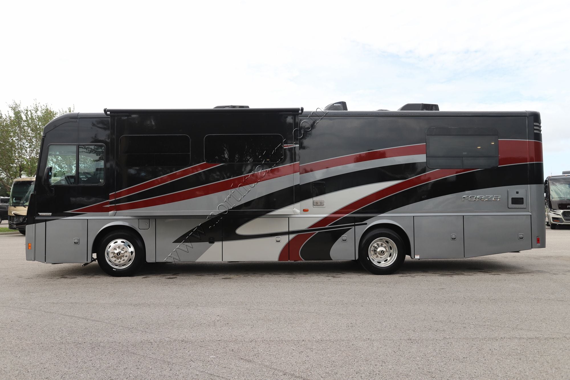Used 2023 Winnebago Forza 34T Class A  For Sale