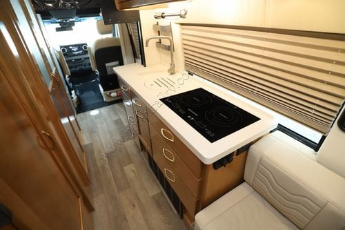 2023 Coachmen Galleria 24FL