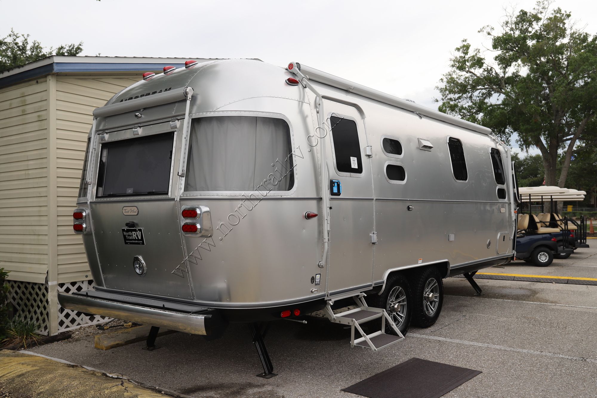 New 2026 Airstream Trade Wind 25FB Travel Trailer  For Sale