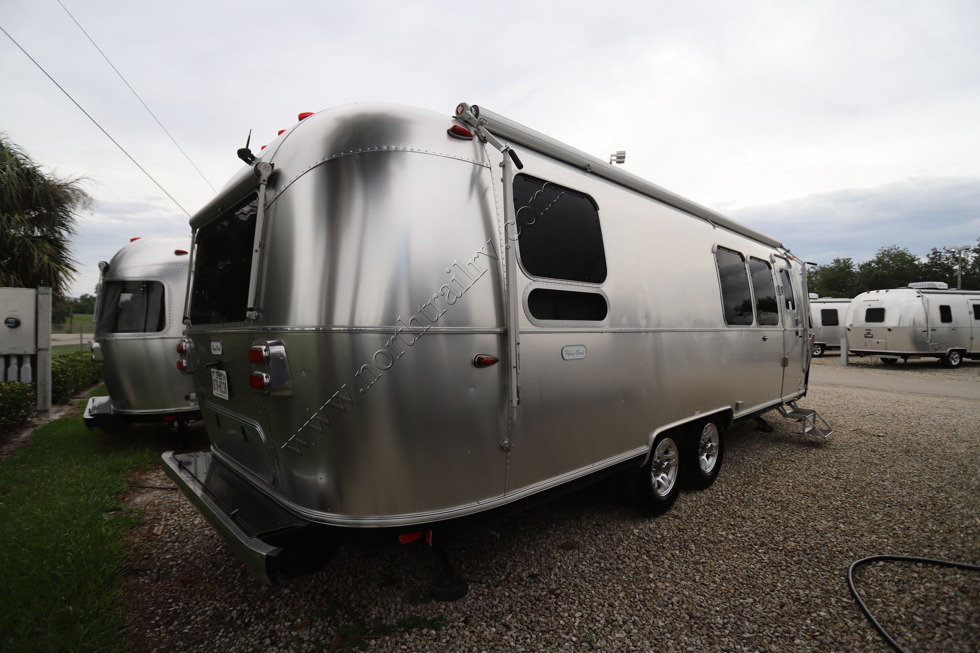 Used 2022 Airstream Flying Cloud 28RB Travel Trailer  For Sale
