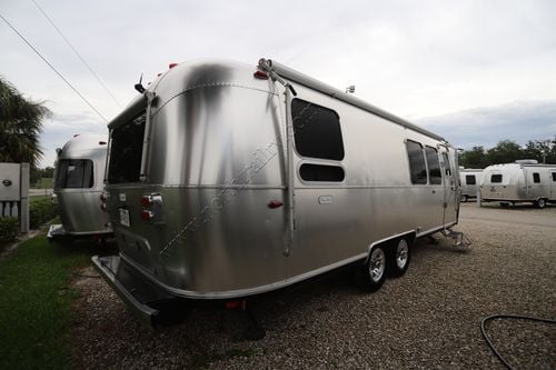 2022 Airstream Flying Cloud 28RB