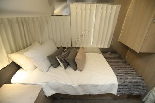 2026 Airstream Globetrotter 27FB