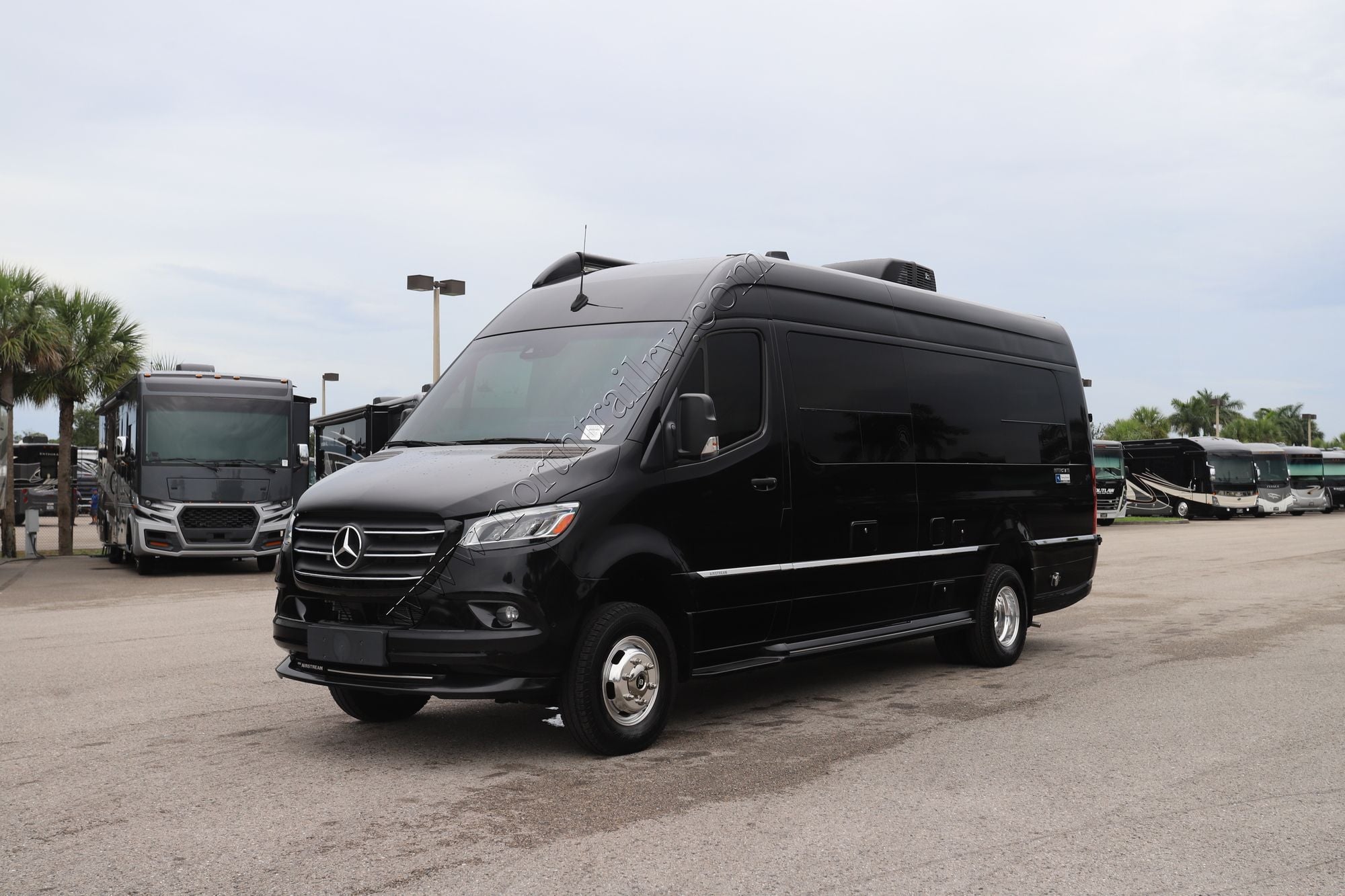Used 2024 Airstream Interstate 24GL 4X4 E1 Class B  For Sale