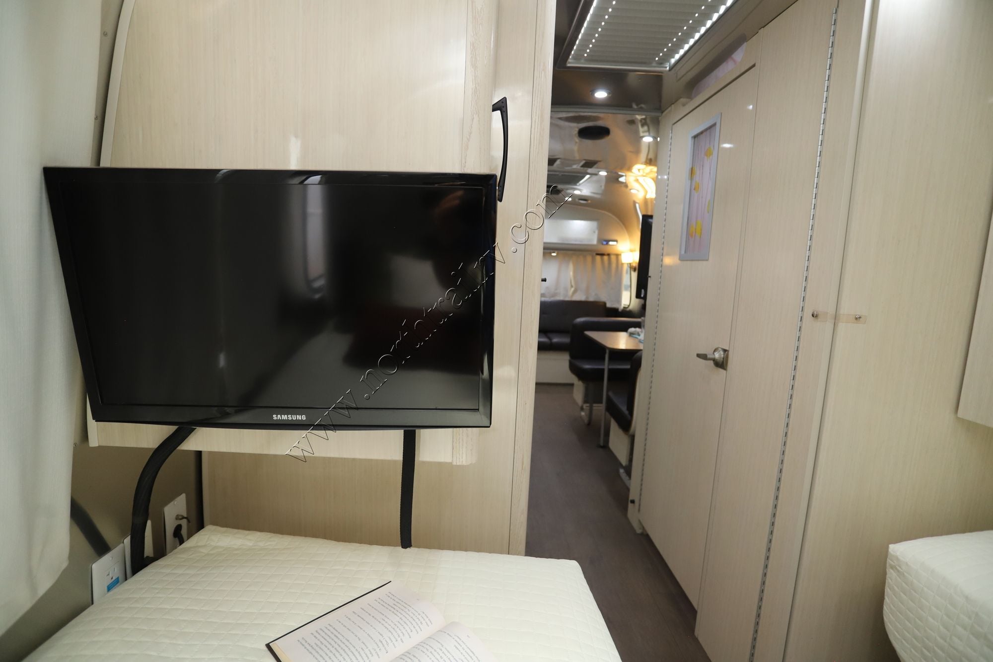 2017 Airstream Intl Serenity 28RB Travel Trailer Used  For Sale