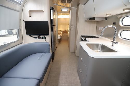 2026 Airstream Globetrotter 27FB