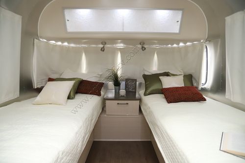 2017 Airstream Intl Serenity 28RB
