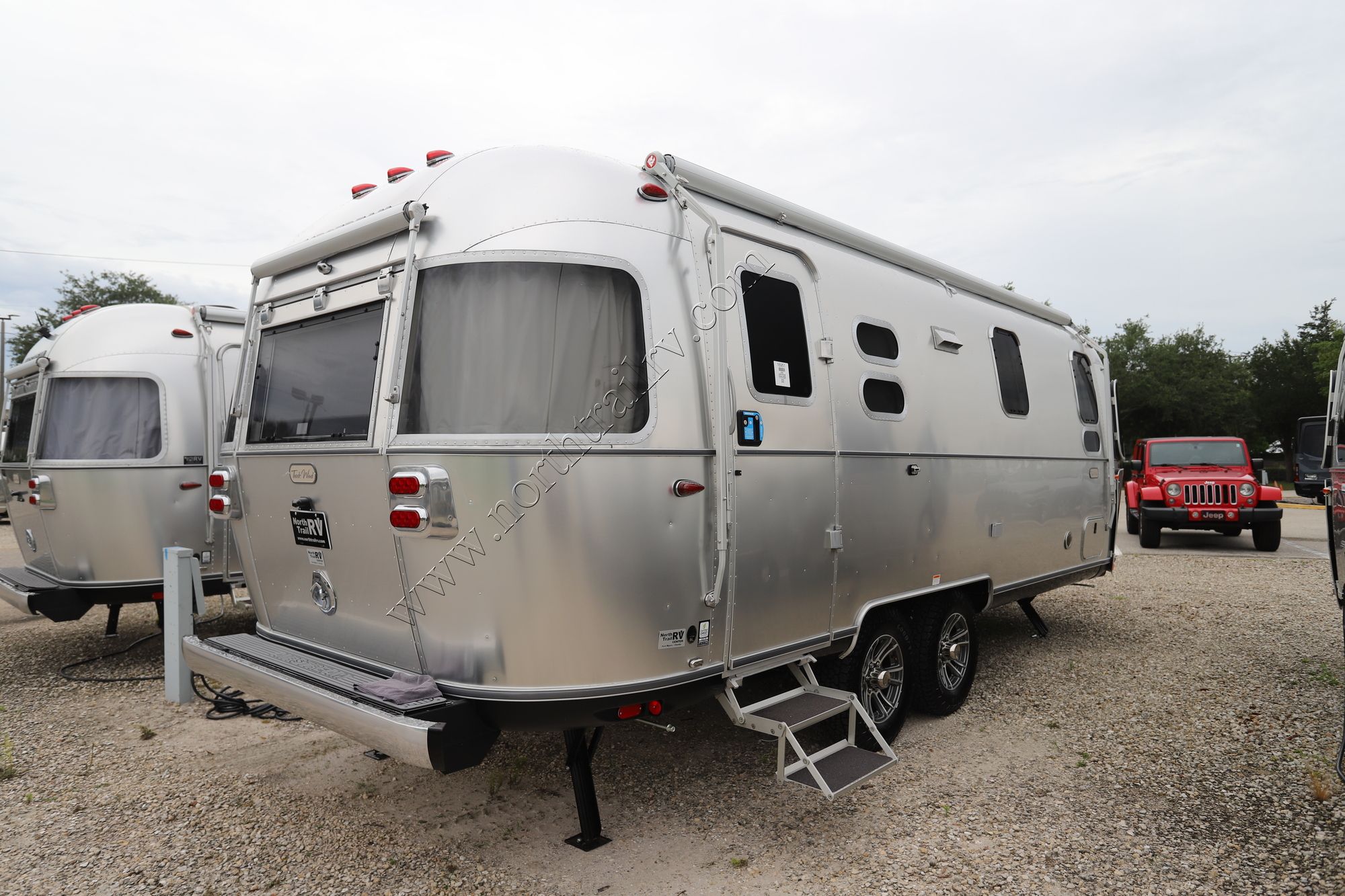 New 2026 Airstream Trade Wind 25FB Travel Trailer  For Sale