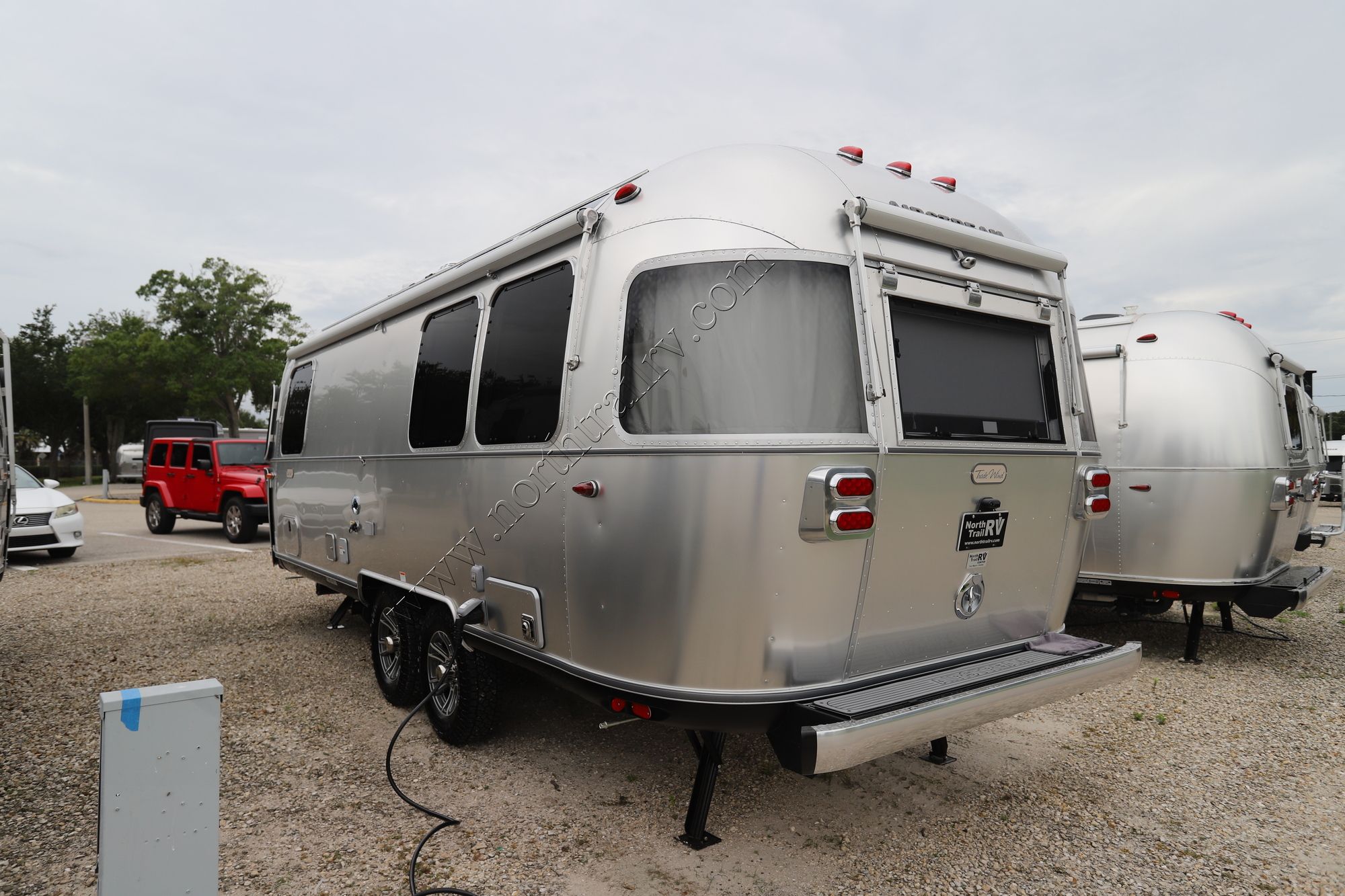 New 2026 Airstream Trade Wind 25FB Travel Trailer  For Sale