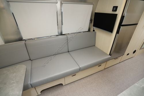 2026 Airstream Flying Cloud 27FB