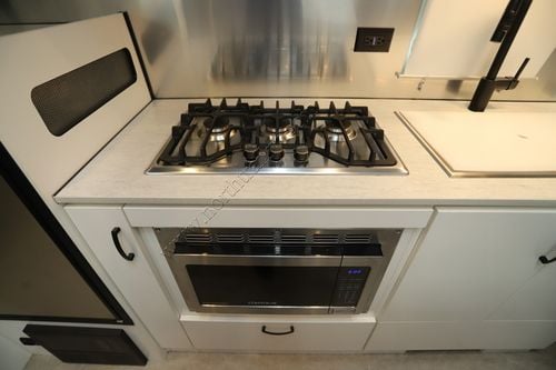 2023 Airstream Caravel 22FB Travel Trailer