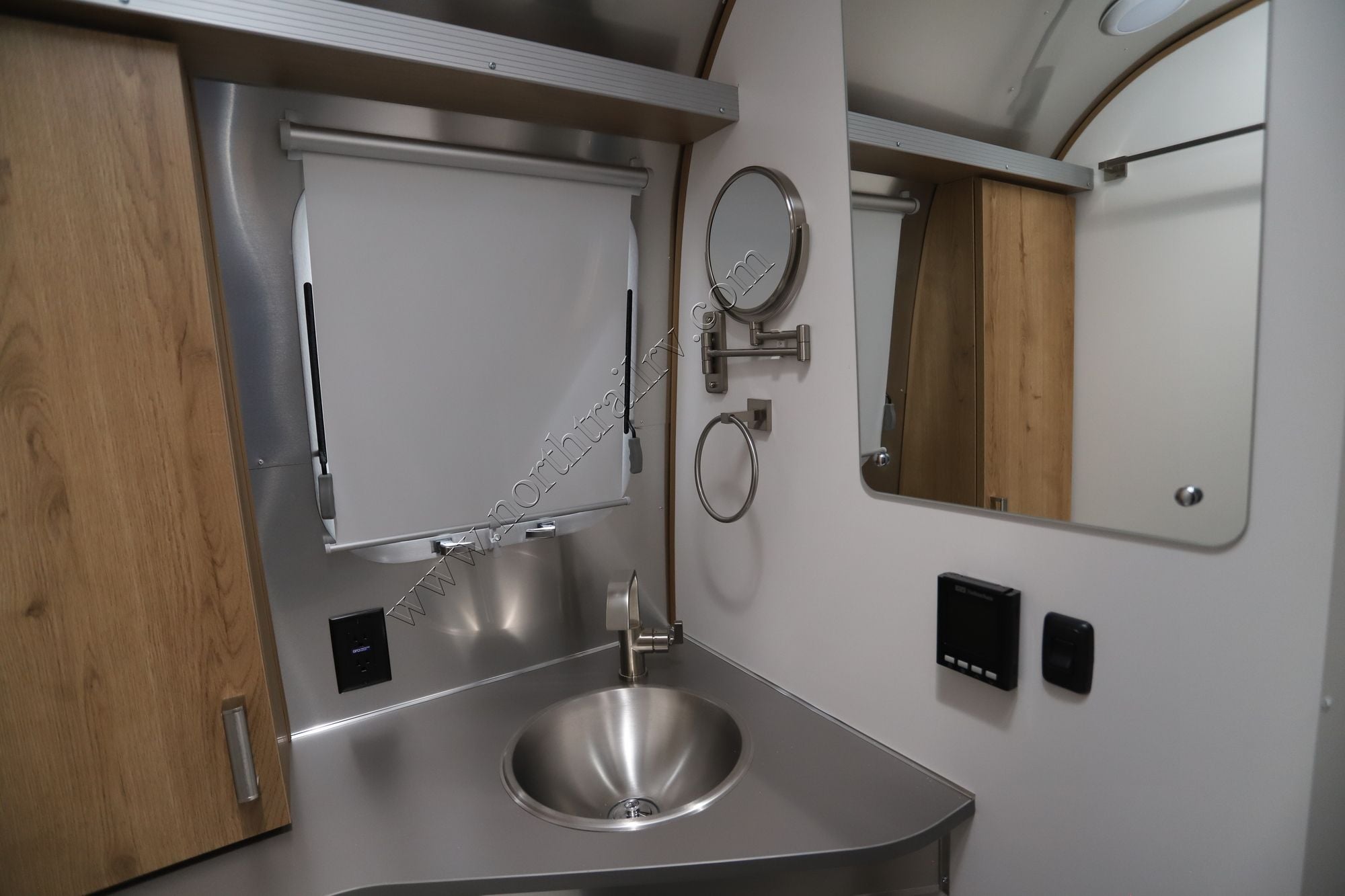New 2026 Airstream Trade Wind 25FB Travel Trailer  For Sale