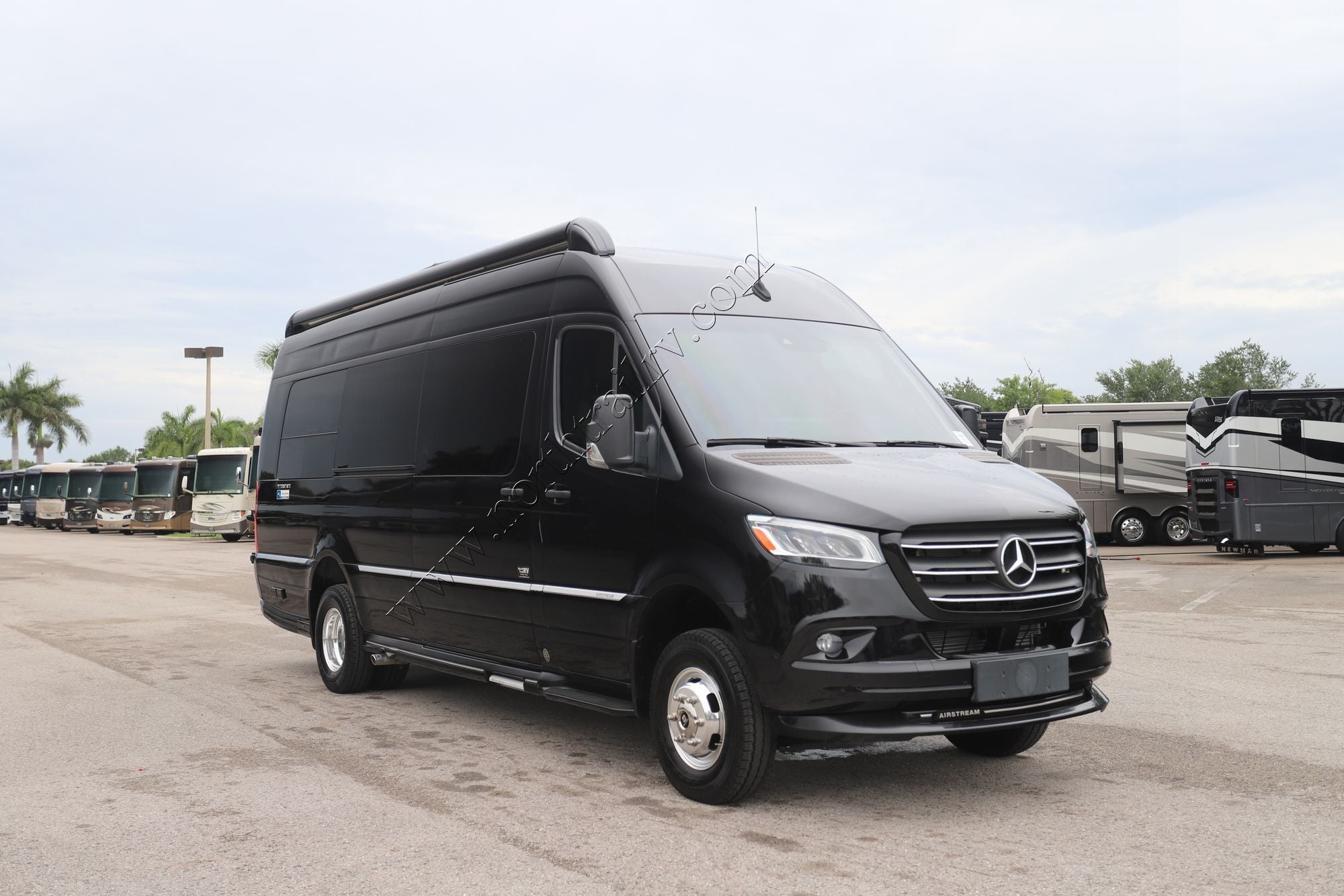 Used 2024 Airstream Interstate 24GL 4X4 E1 Class B  For Sale