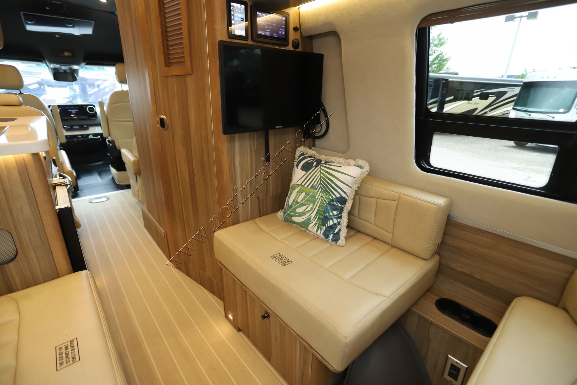 Used 2024 Airstream Interstate 24GL 4X4 E1 Class B  For Sale
